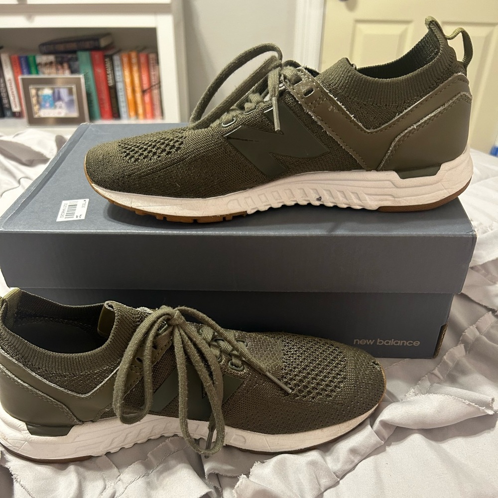 New balance shoes